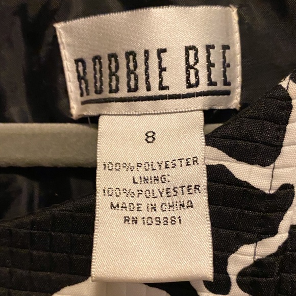 ROBBIE BEE Knee Length Dress - Picture 3 of 3